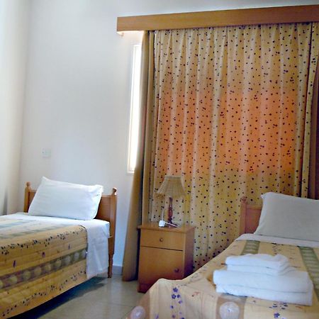 Rododafni Villas Klorakas Esterno foto
