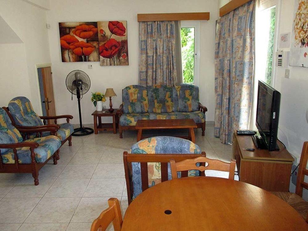 Rododafni Villas Klorakas Esterno foto