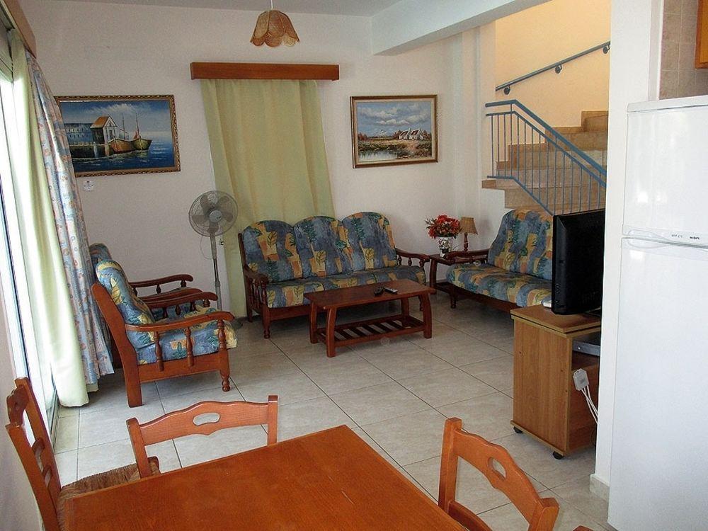 Rododafni Villas Klorakas Esterno foto
