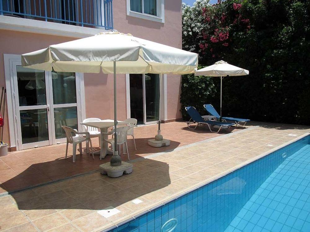 Rododafni Villas Klorakas Esterno foto
