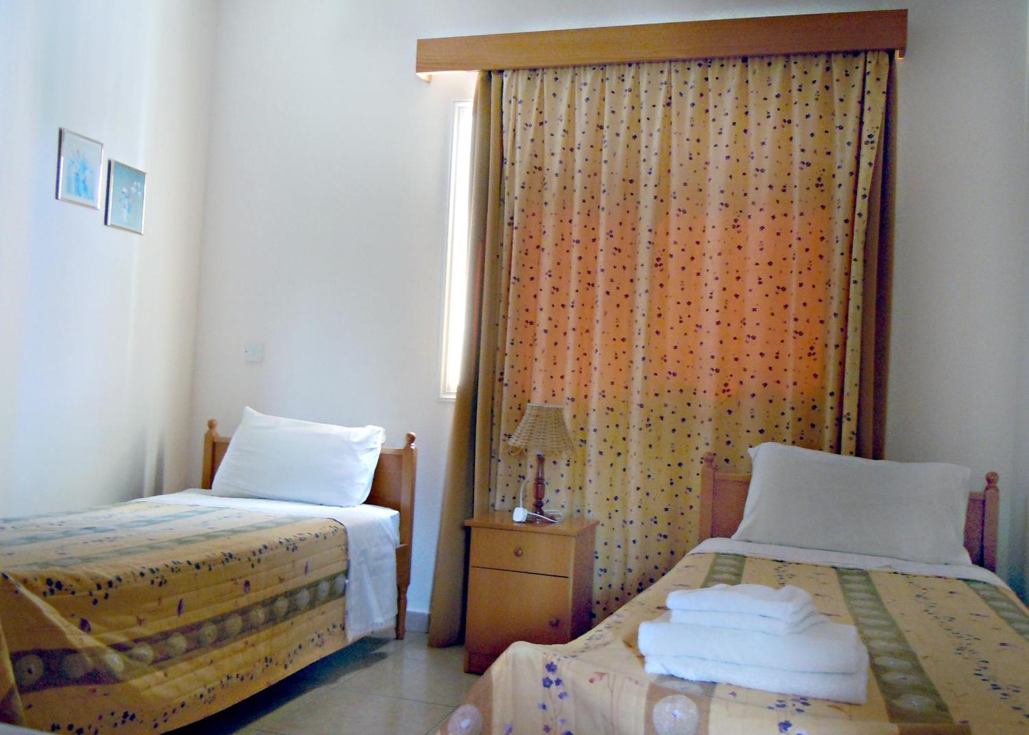 Rododafni Villas Klorakas Esterno foto